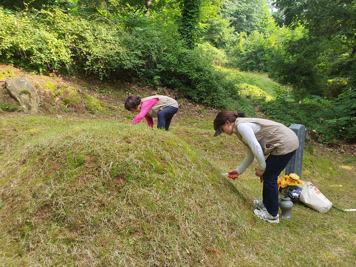 영원한 기억봉사단 봉사활동 모습